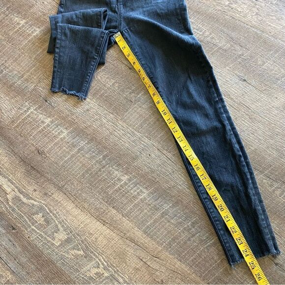 J Brand Maria Skinny Jeans Washed Black  26 Waist Raw Hem - Picture 7 of 11